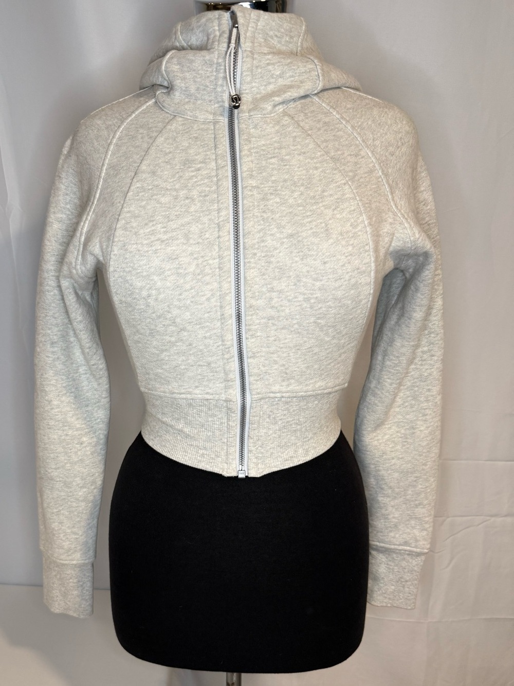 Lululemon Scuba oversized full zip cropped hoodie size 2